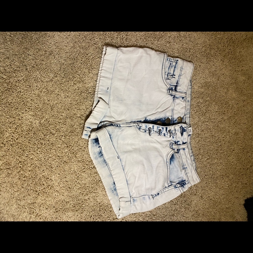 Shorts for the summer to look perfect!